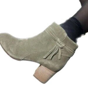 Violet & Red Jenna Leather Ankle Booties Suede Heeled Boots Size 9.5 Women's